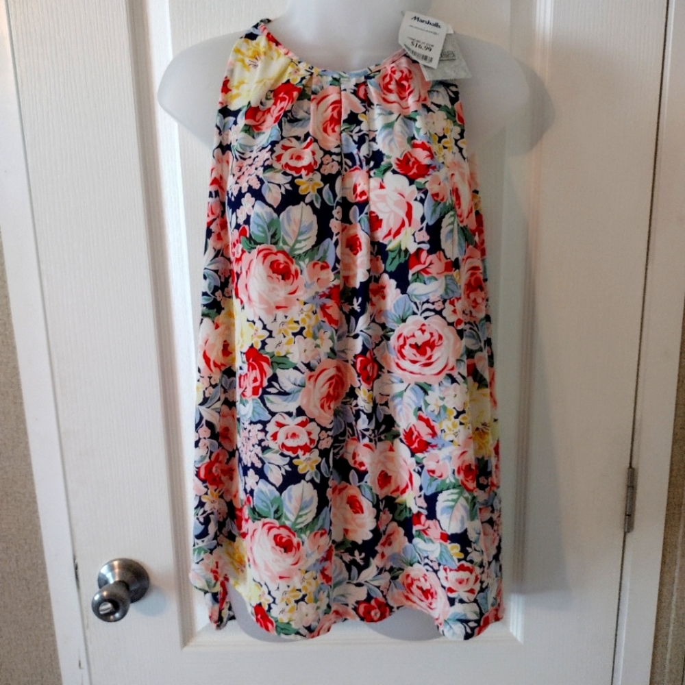 Dalia sleeveless summer blouse